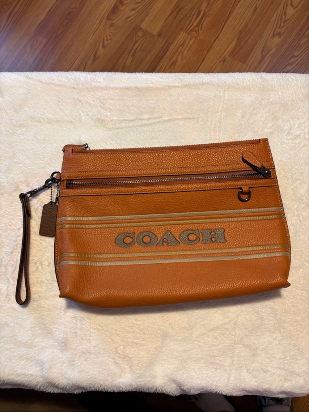 COACH LARGE Orange Leather Wristlet Pouch with Signature Logo